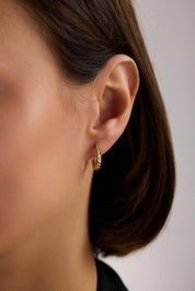 14 Ayar Minimal Altın Küpe (Büyük)