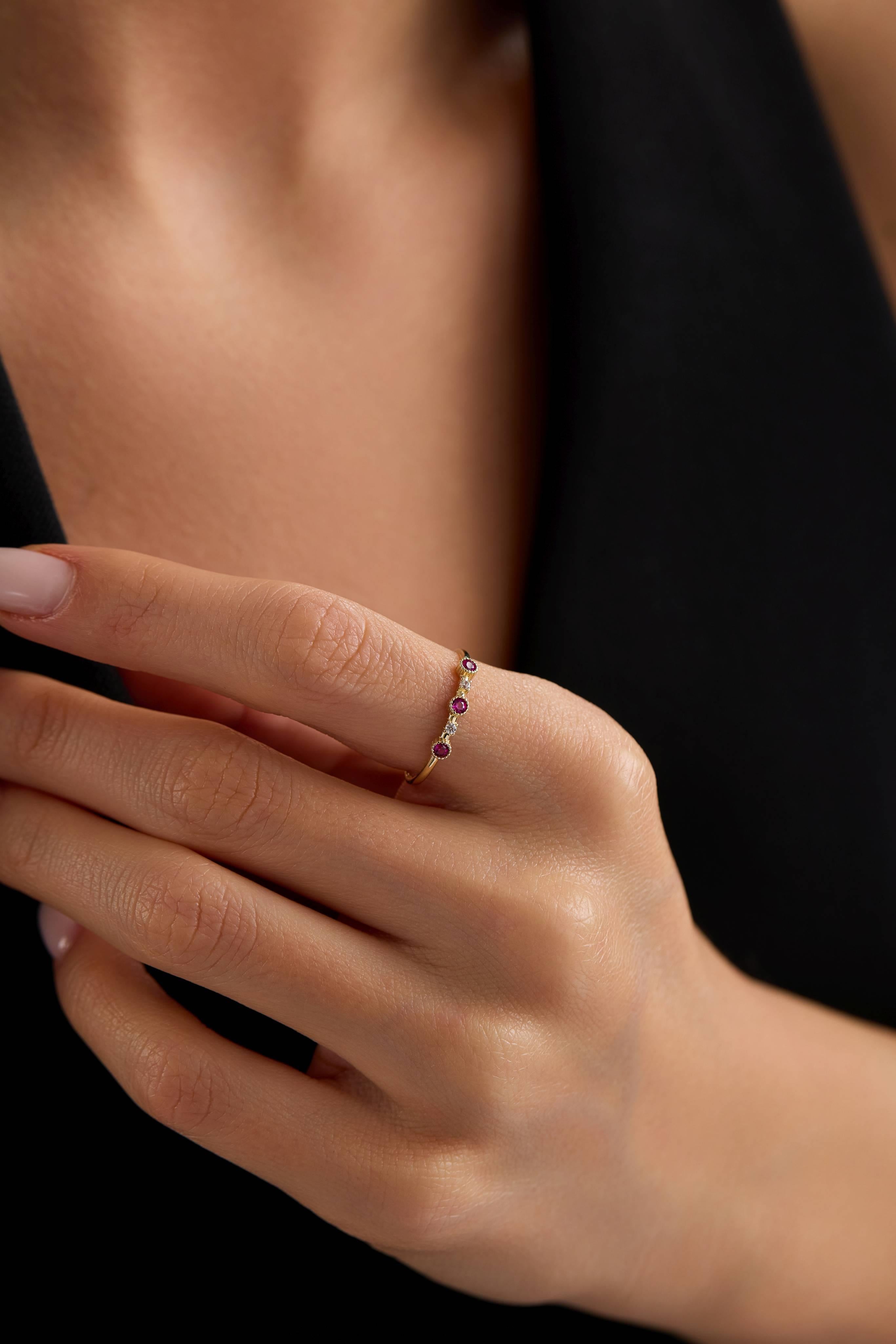 14 Ayar Minimal Altın Yüzük (Renk Seçenekleriyle)