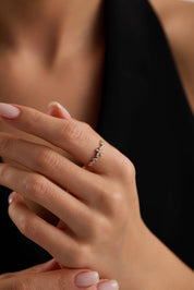 14 Ayar Minimal Çiçek Altın Yüzük (Renk Seçenekleriyle)