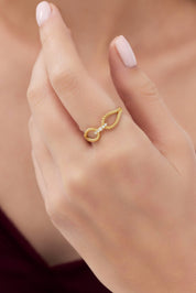 14 Ayar Minimal Düğüm Altın Yüzük