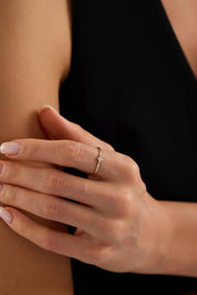 14 Ayar Minimal Kutup Yıldızı Taşlı Altın Yüzük