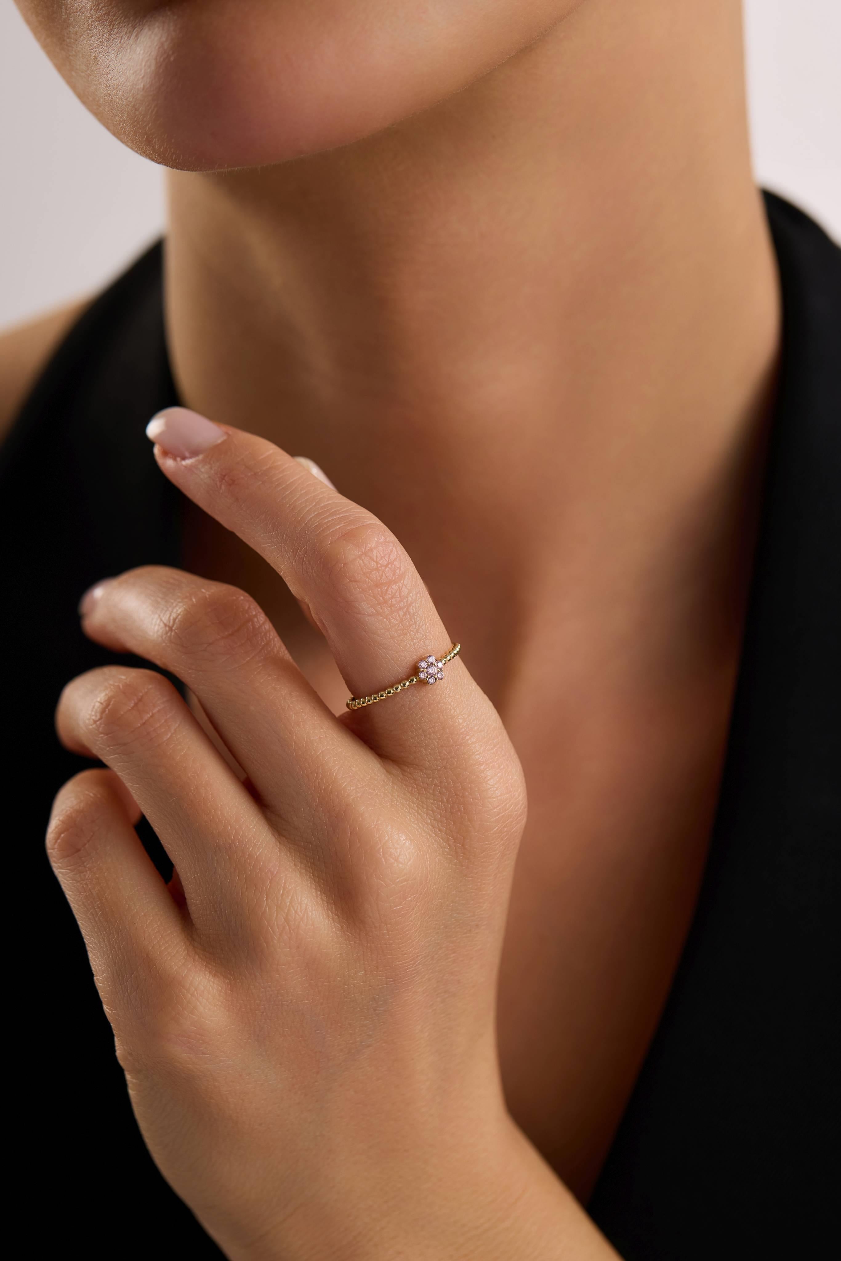 14 Ayar Minimal Taşlı Çiçek Altın Yüzük (Renk Seçenekleriyle)