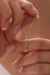 14 Ayar Mor Taşlı Altın Kolye