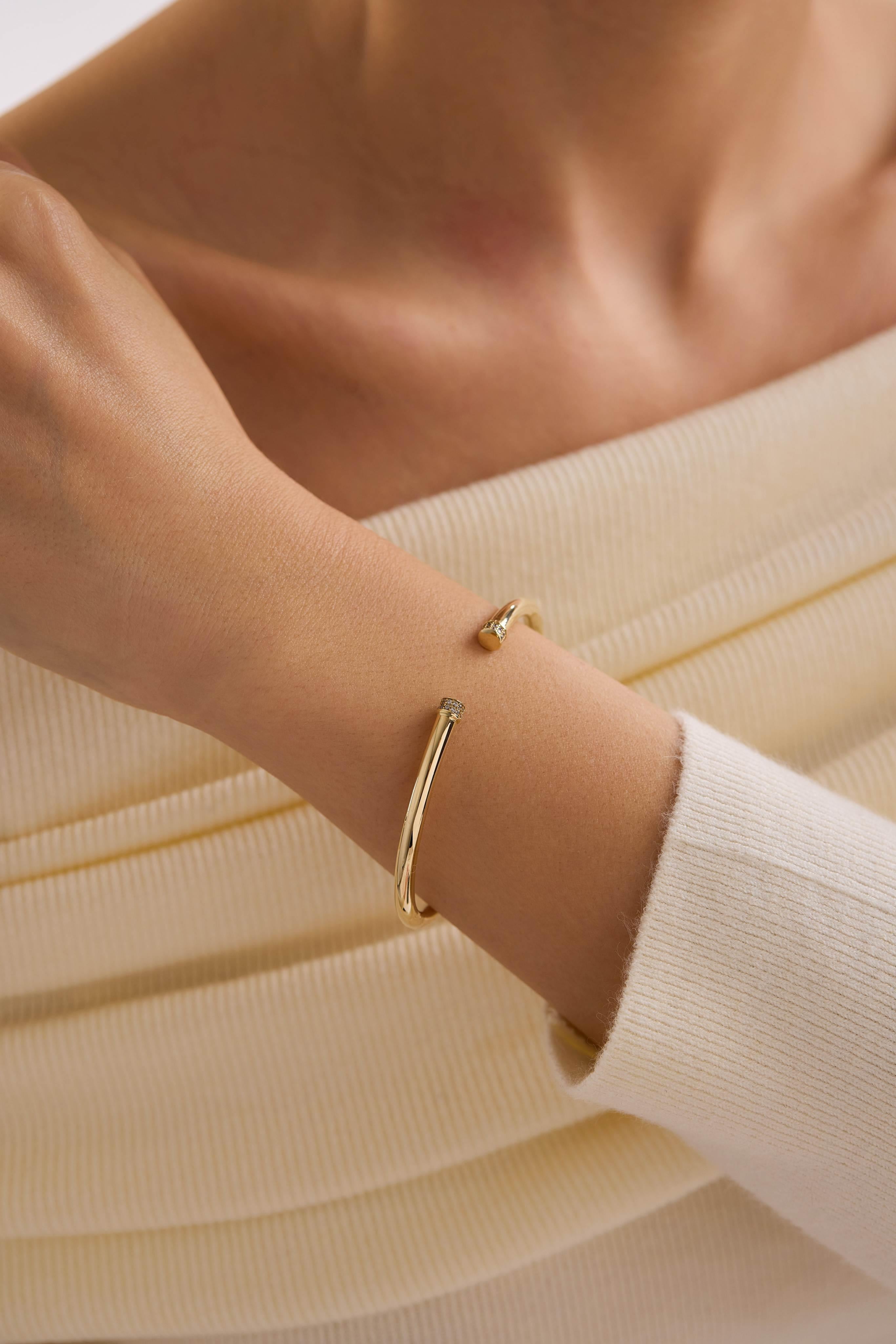 14 Ayar Oval Taşlı Kelepçe