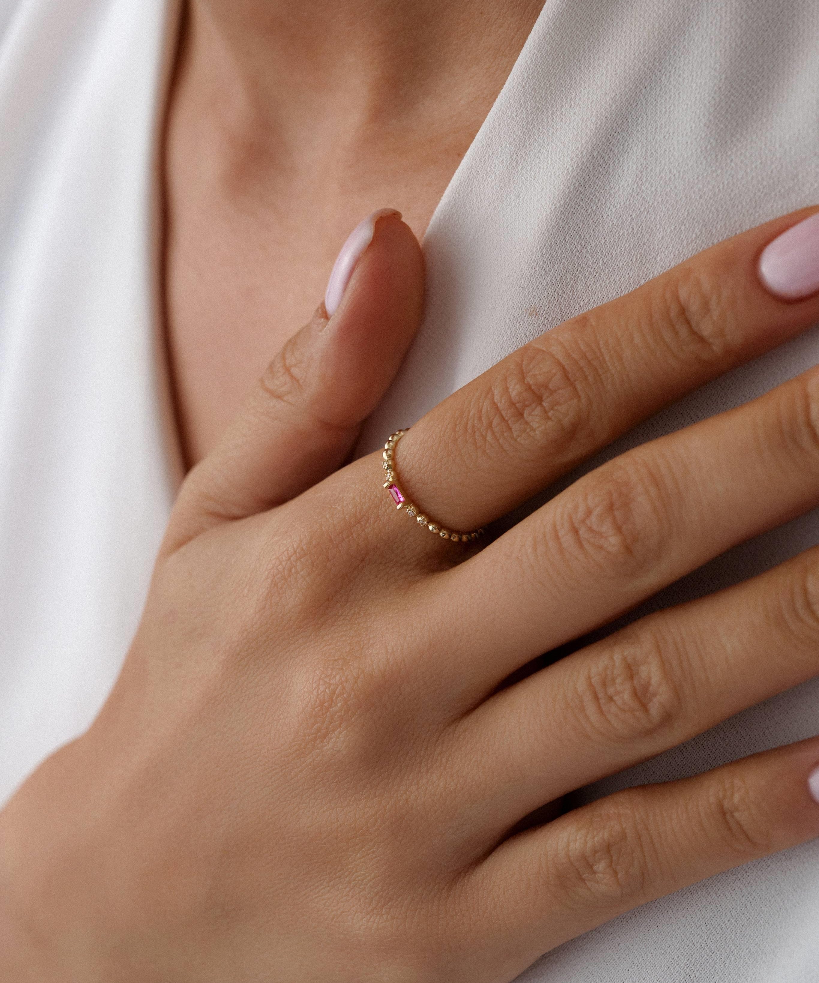14-ayar-pembe-minimal-altin-yuzuk-217157.jpg