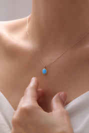 14 Ayar Renkli Taşlı Altın Kolye