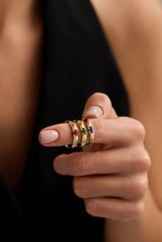 14 Ayar Renkli Taşlı Altın Yüzük