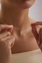 14 Ayar Renkli Yaşam Çiçeği Altın Kolye