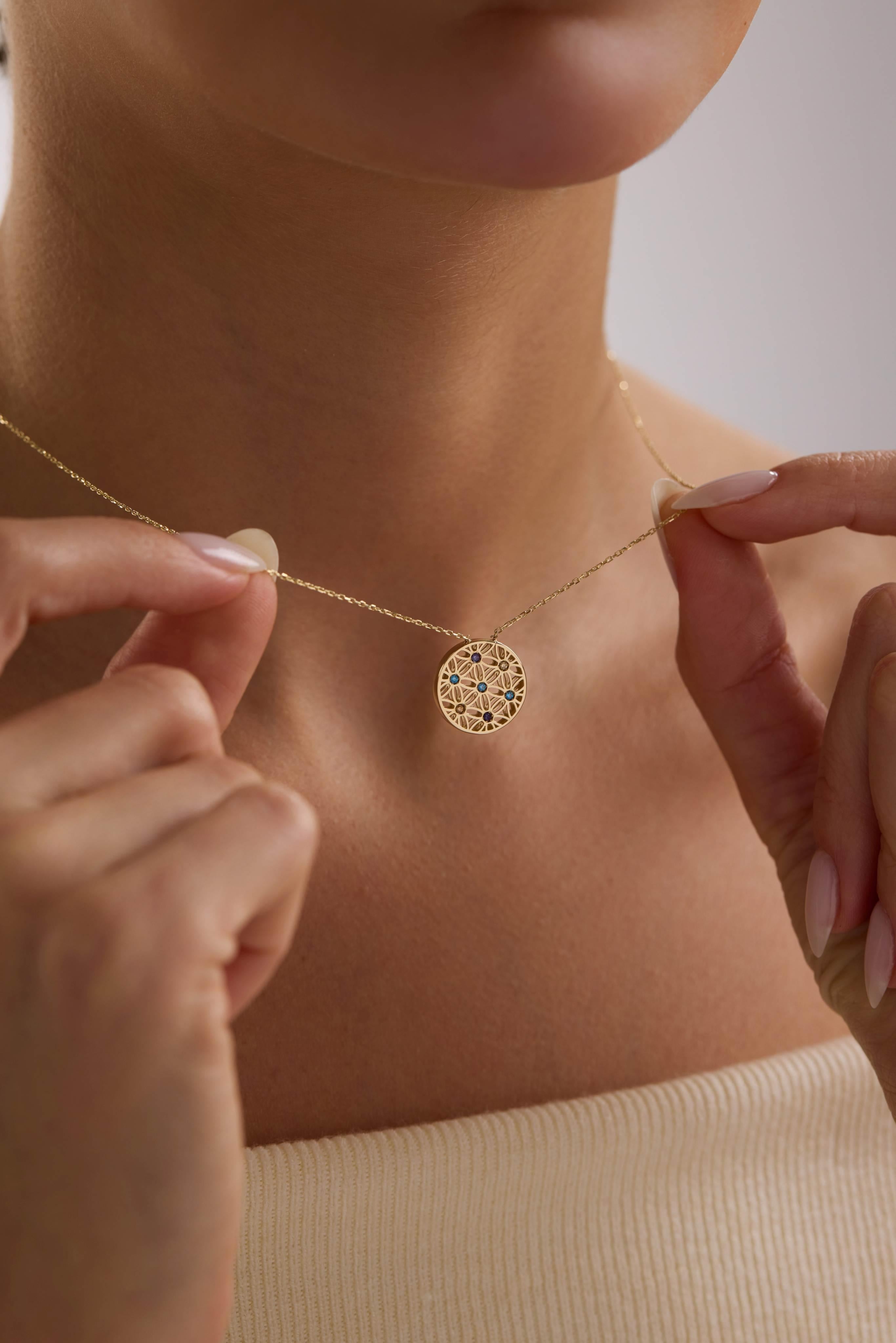 14 Ayar Renkli Yaşam Çiçeği Altın Kolye