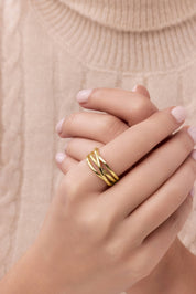 14 Ayar Sarmal Köşeli Altın Yüzük