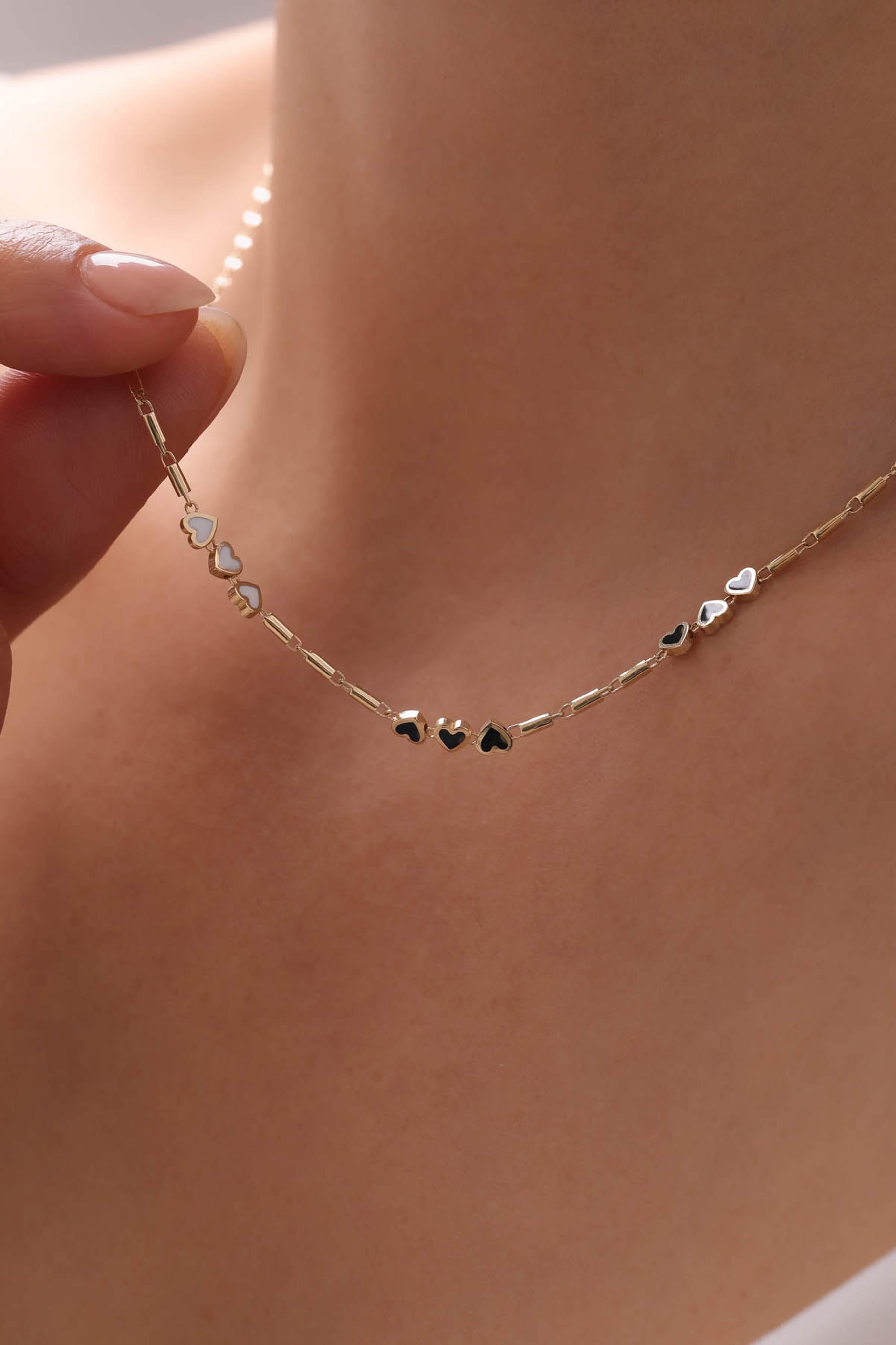 14 Ayar Siyah-Beyaz Mineli Altın Kolye