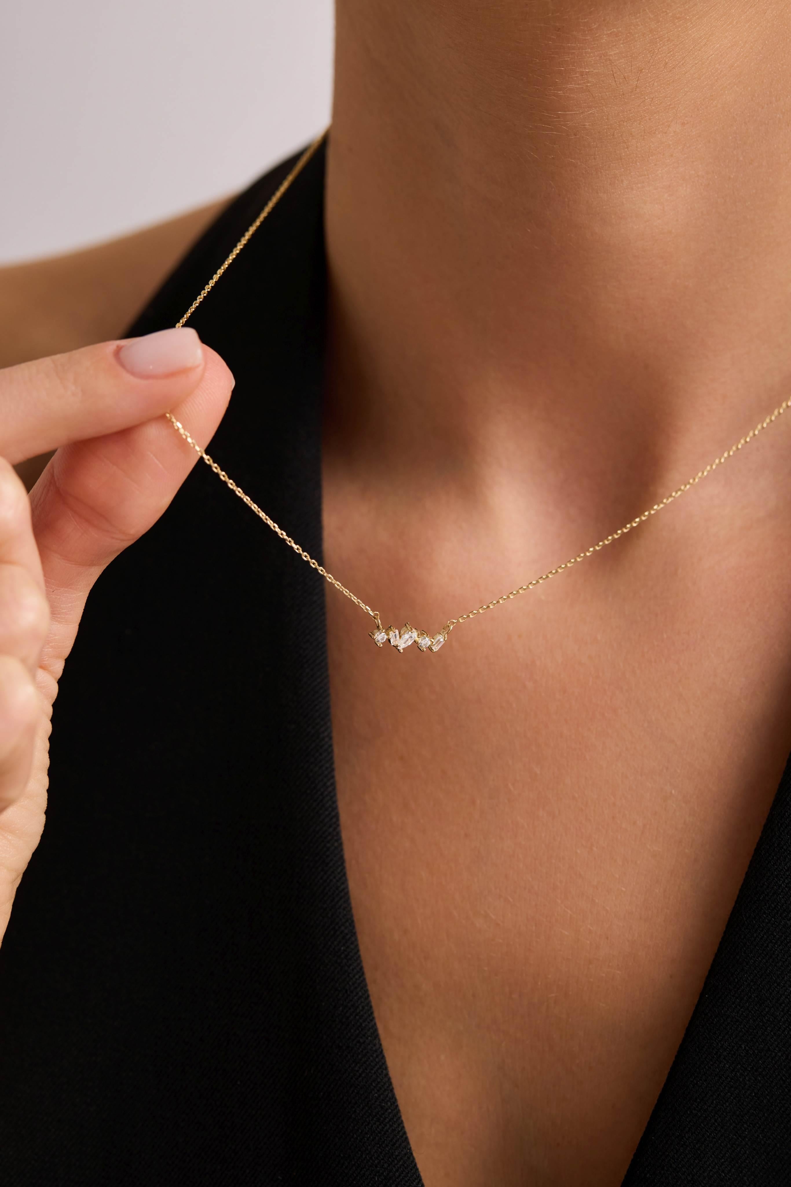 14 Ayar Tasarım Altın Kolye