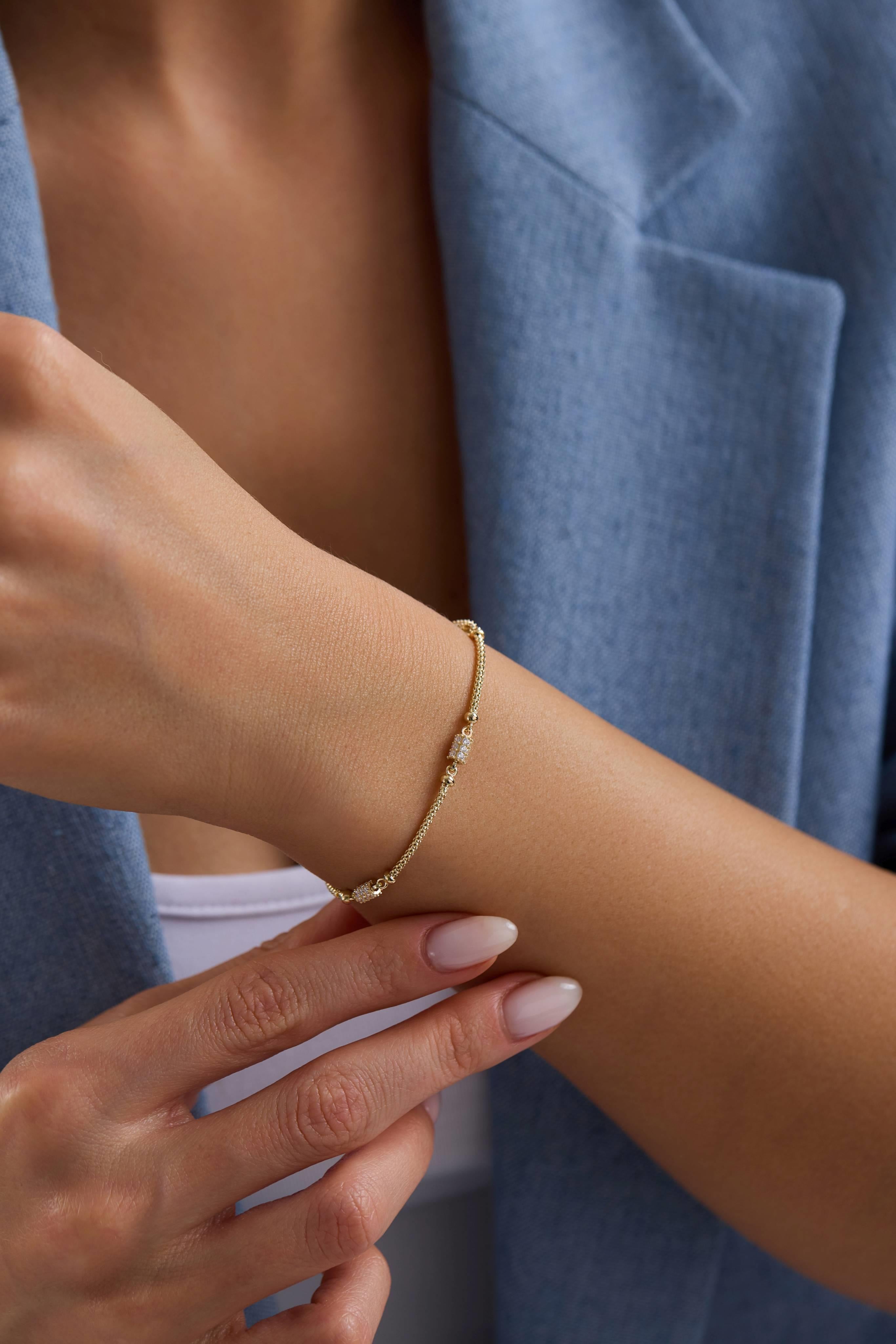 14 Ayar Taşlı Altın Bileklik