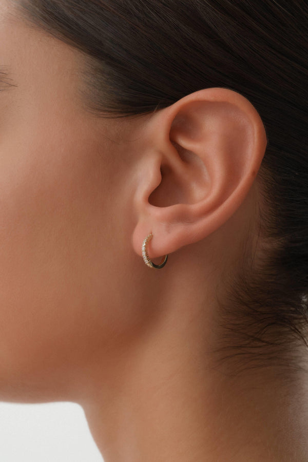 14 Ayar Taşlı Altın Halka Küpe