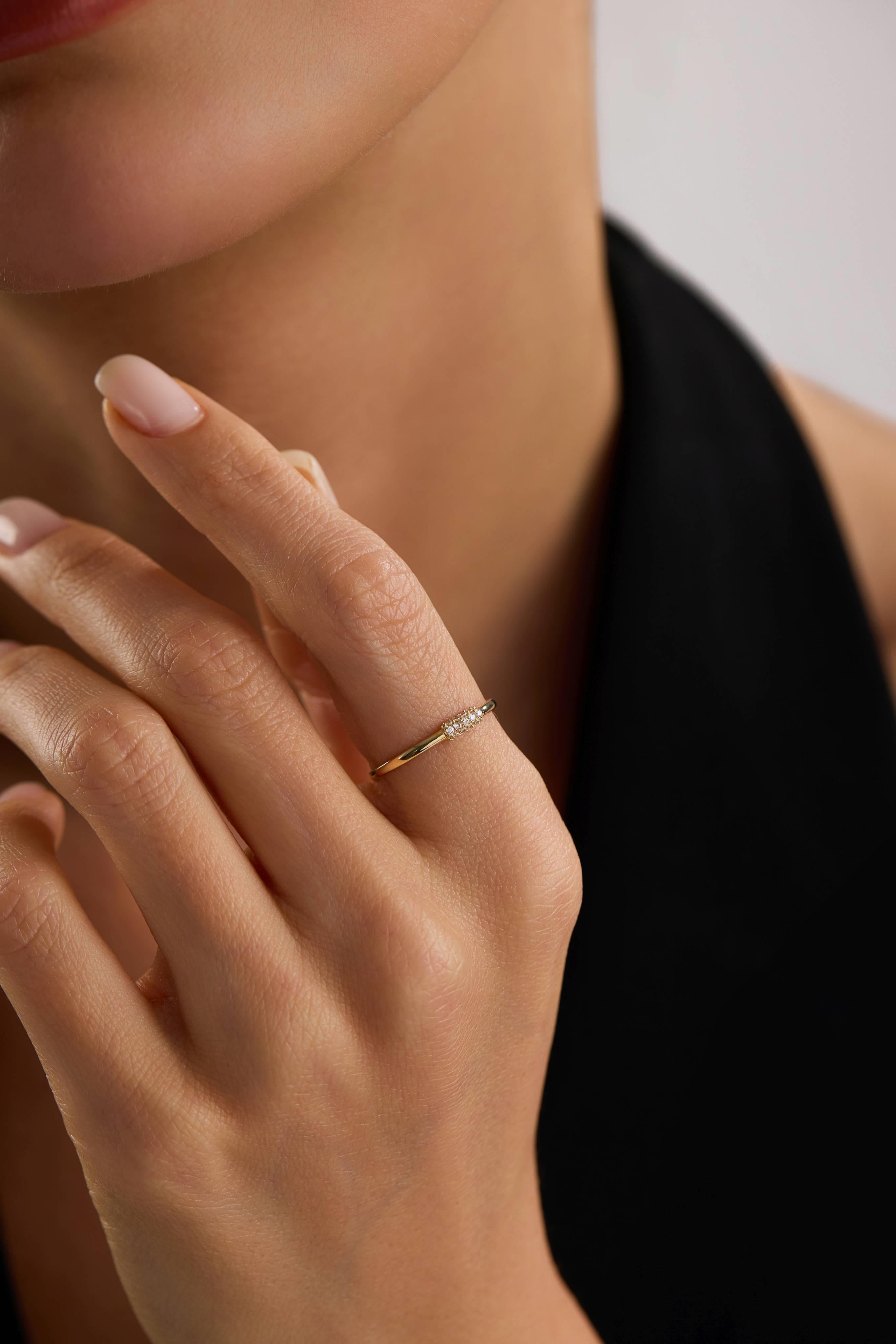 14 Ayar Taşlı Altın Yüzük (Renk Seçenekleriyle)