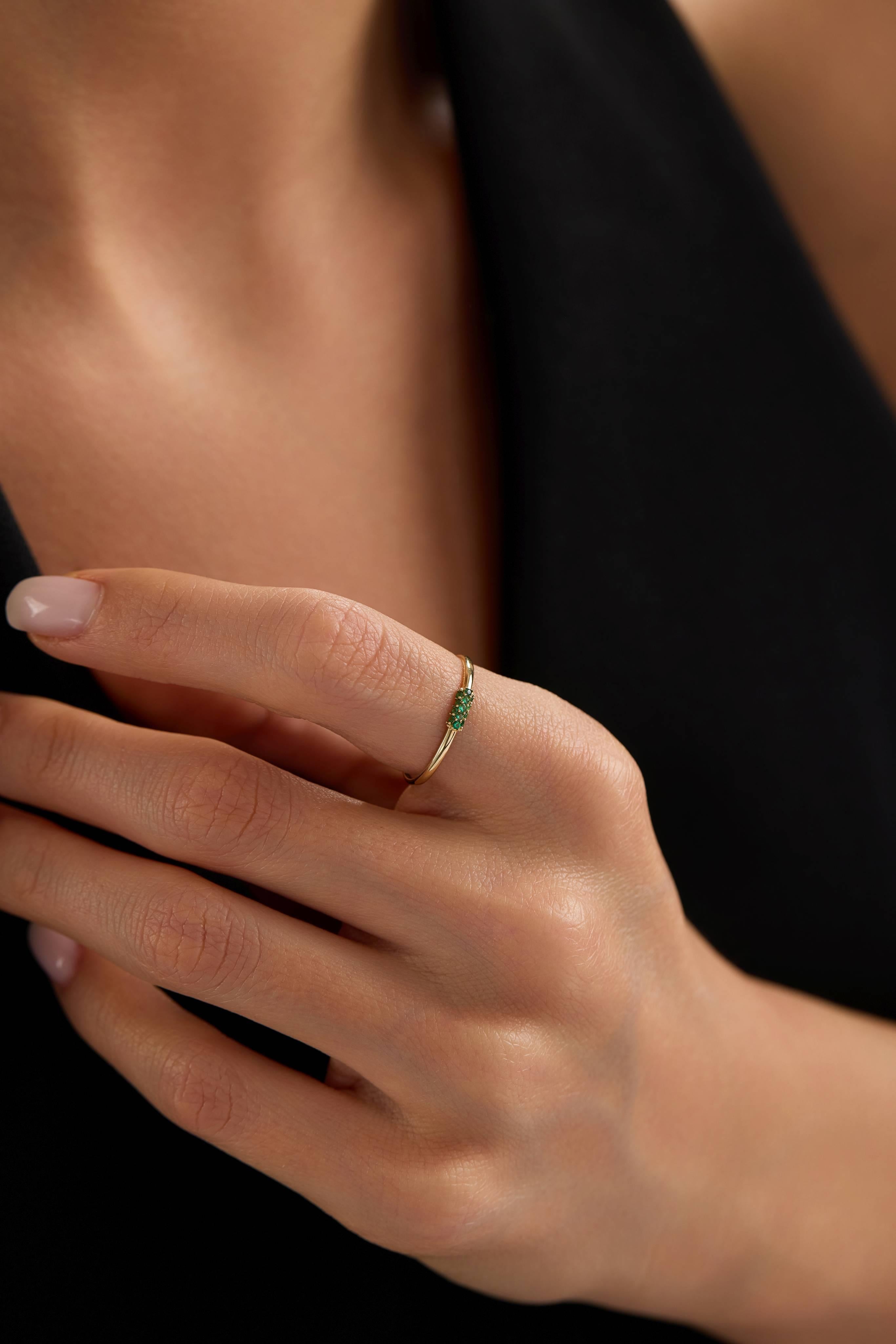 14 Ayar Taşlı Altın Yüzük (Renk Seçenekleriyle)