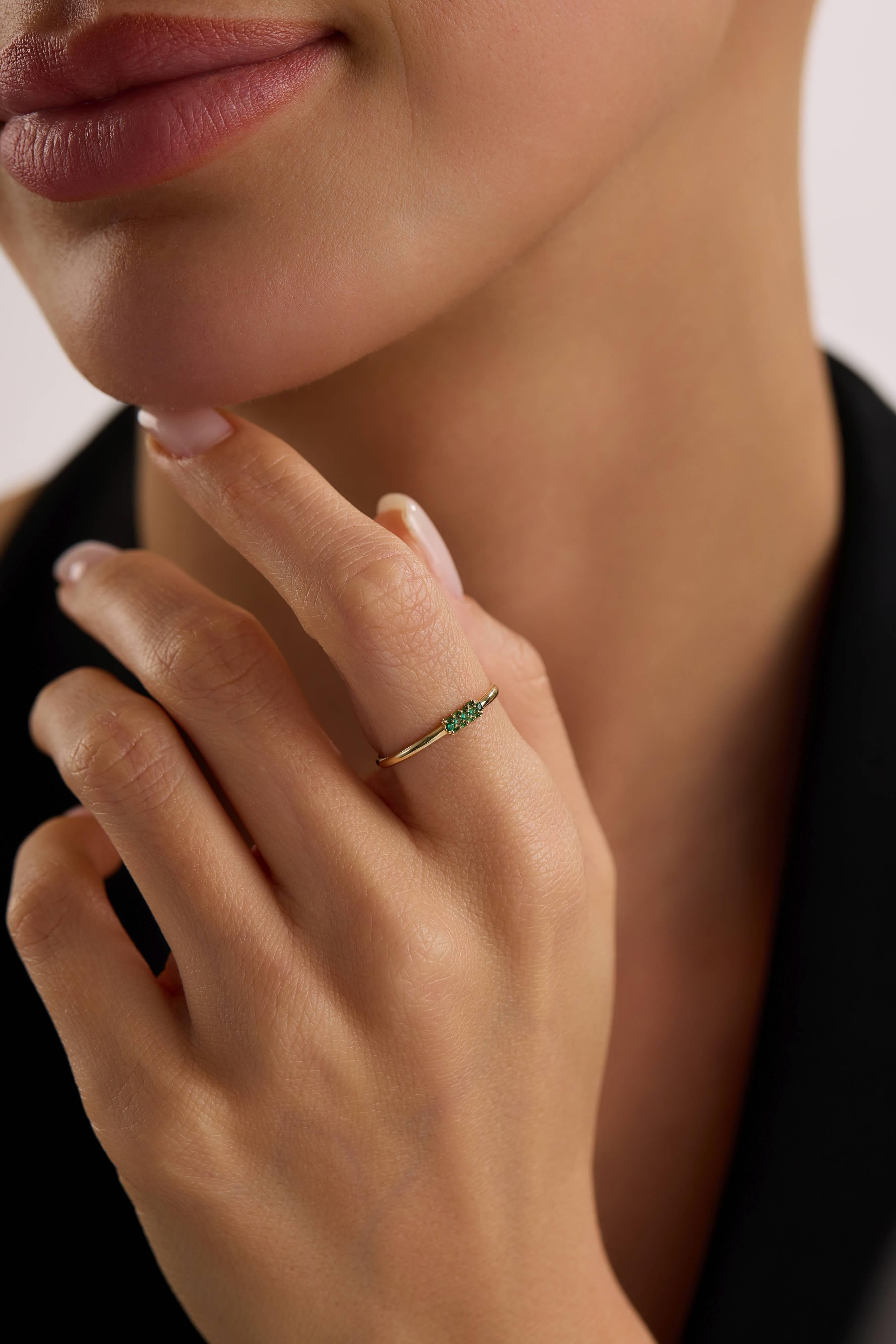 14 Ayar Taşlı Altın Yüzük (Renk Seçenekleriyle)