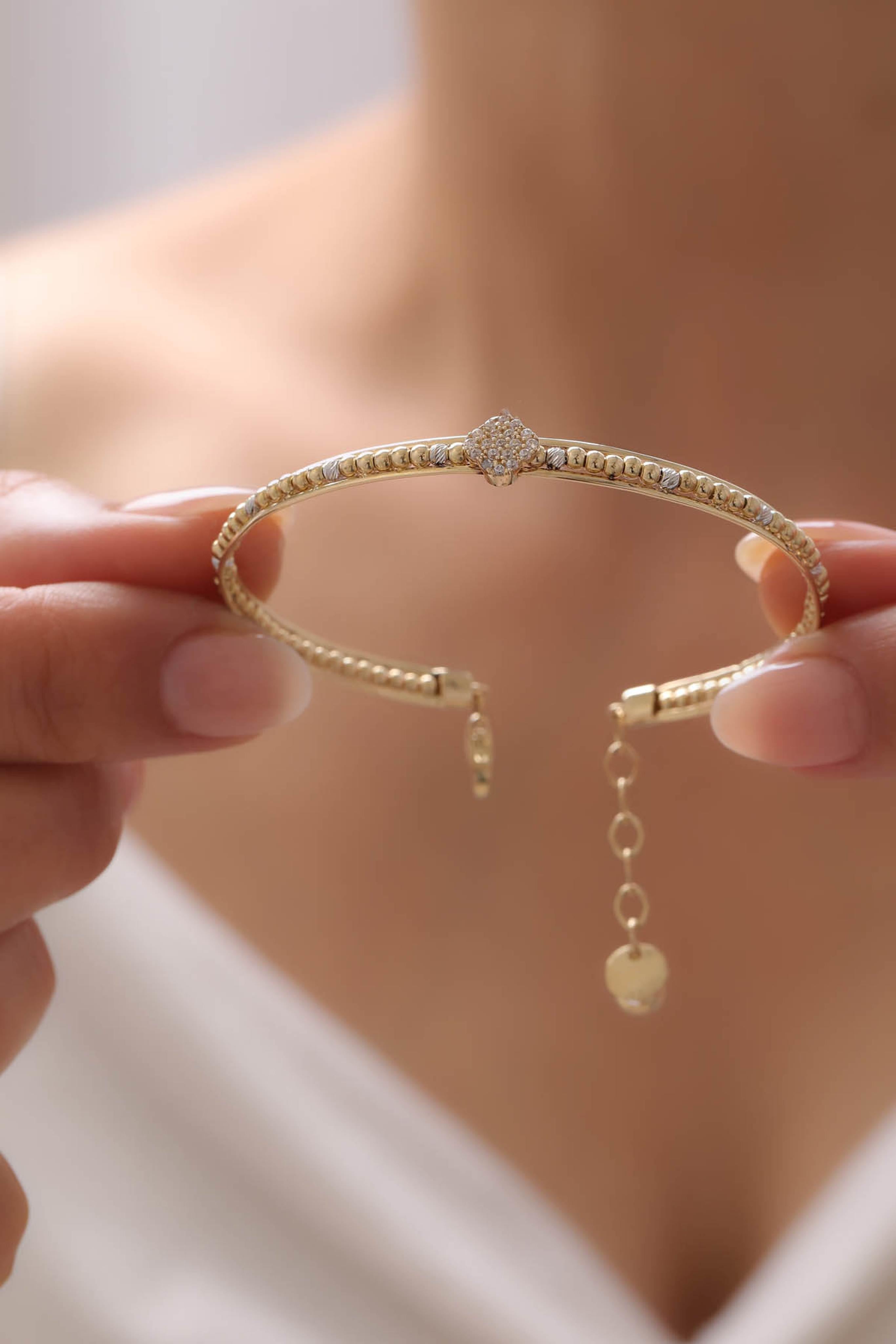 14 Ayar Taşlı Dorikalı Altın Kelepçe