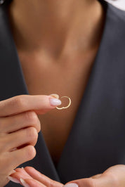 14 Ayar Taşlı Halka Altın Küpe