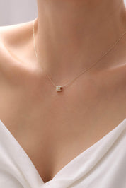 14 Ayar Taşlı Harf Altın Kolye