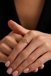 14 Ayar Taşlı Tasarım Altın Yüzük