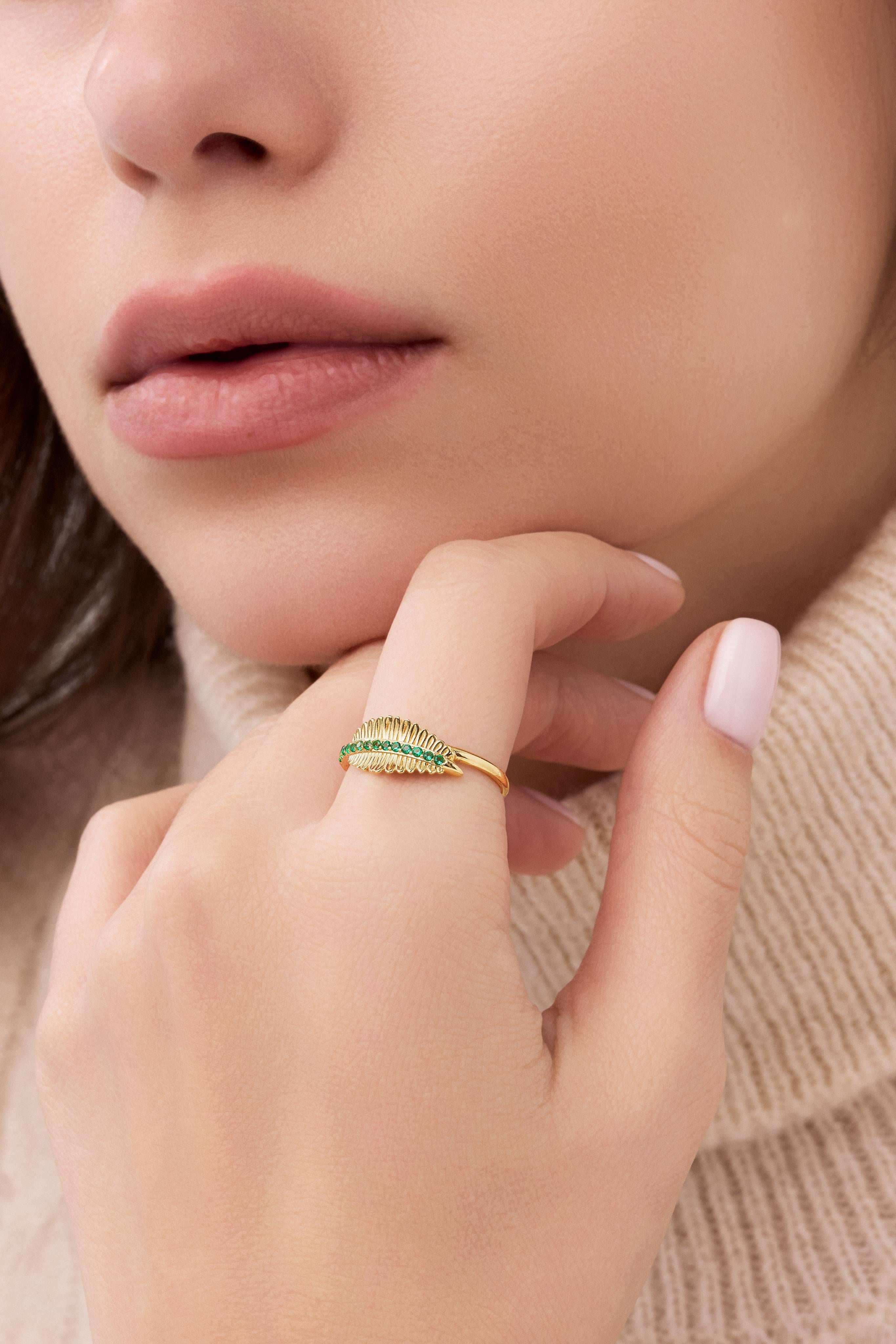 14 Ayar Taşlı Yaprak Taşlı Altın Yüzük (Renk Seçenekleriyle)