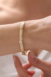 14 Ayar Taşlı Yassı Altın Kelepçe