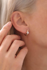 14 Ayar Tektaş Altın Küpe