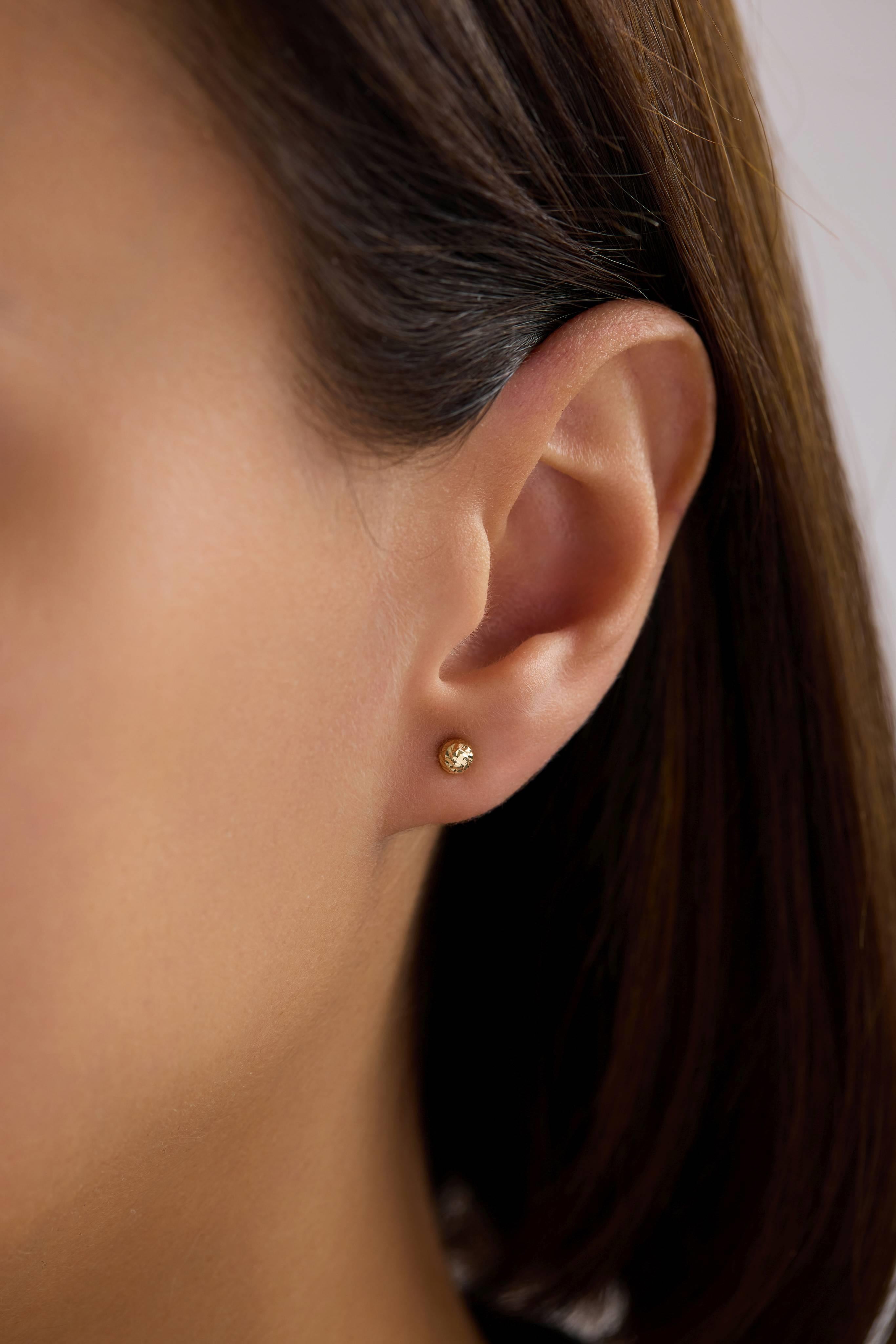 14 Ayar Top Altın Küpe