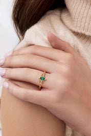 14 Ayar Vintage Yeşil Taşlı Altın Yüzük