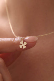 14 Ayar Yonca Altın Kolye