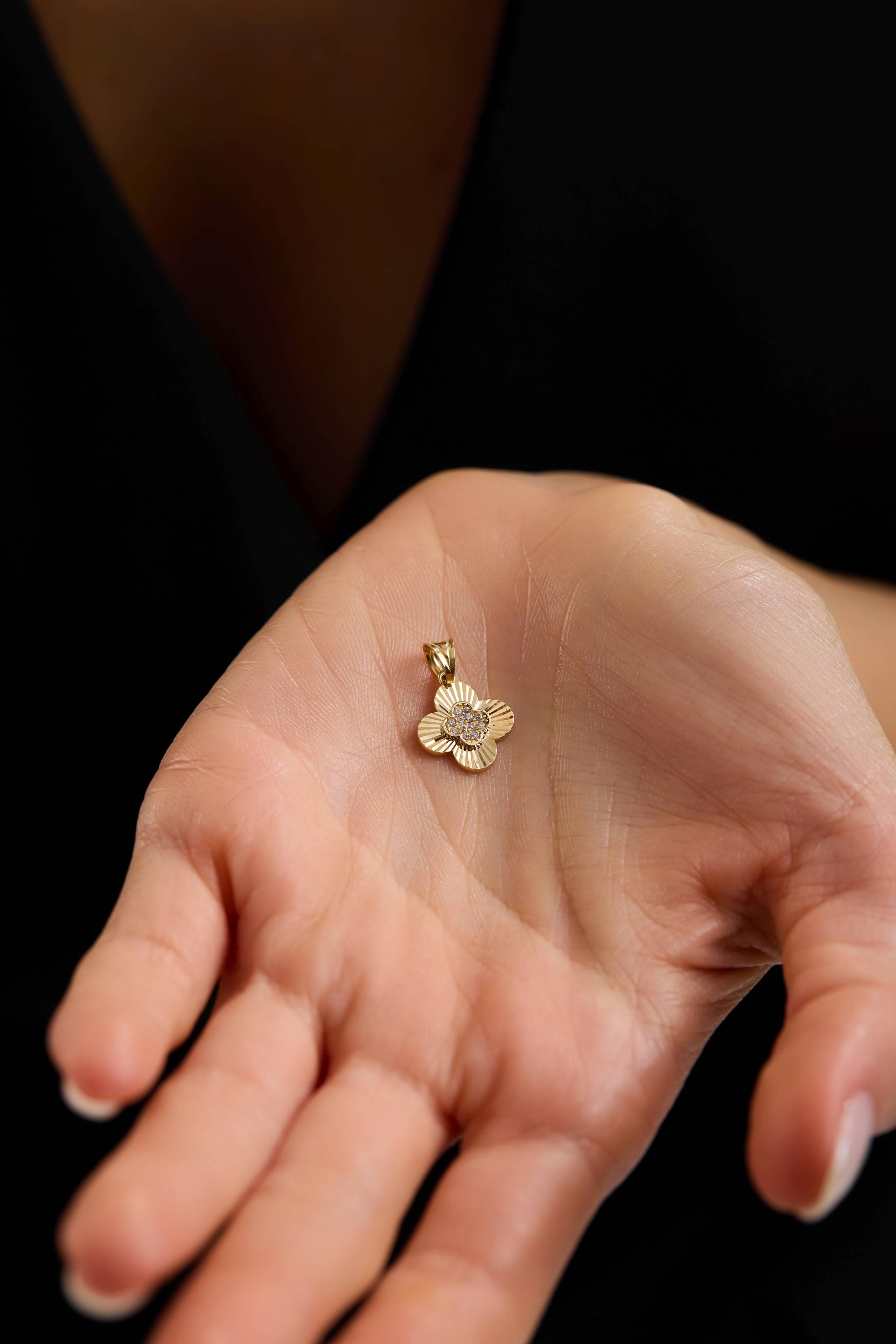 14 Ayar Yonca Altın Kolye Ucu