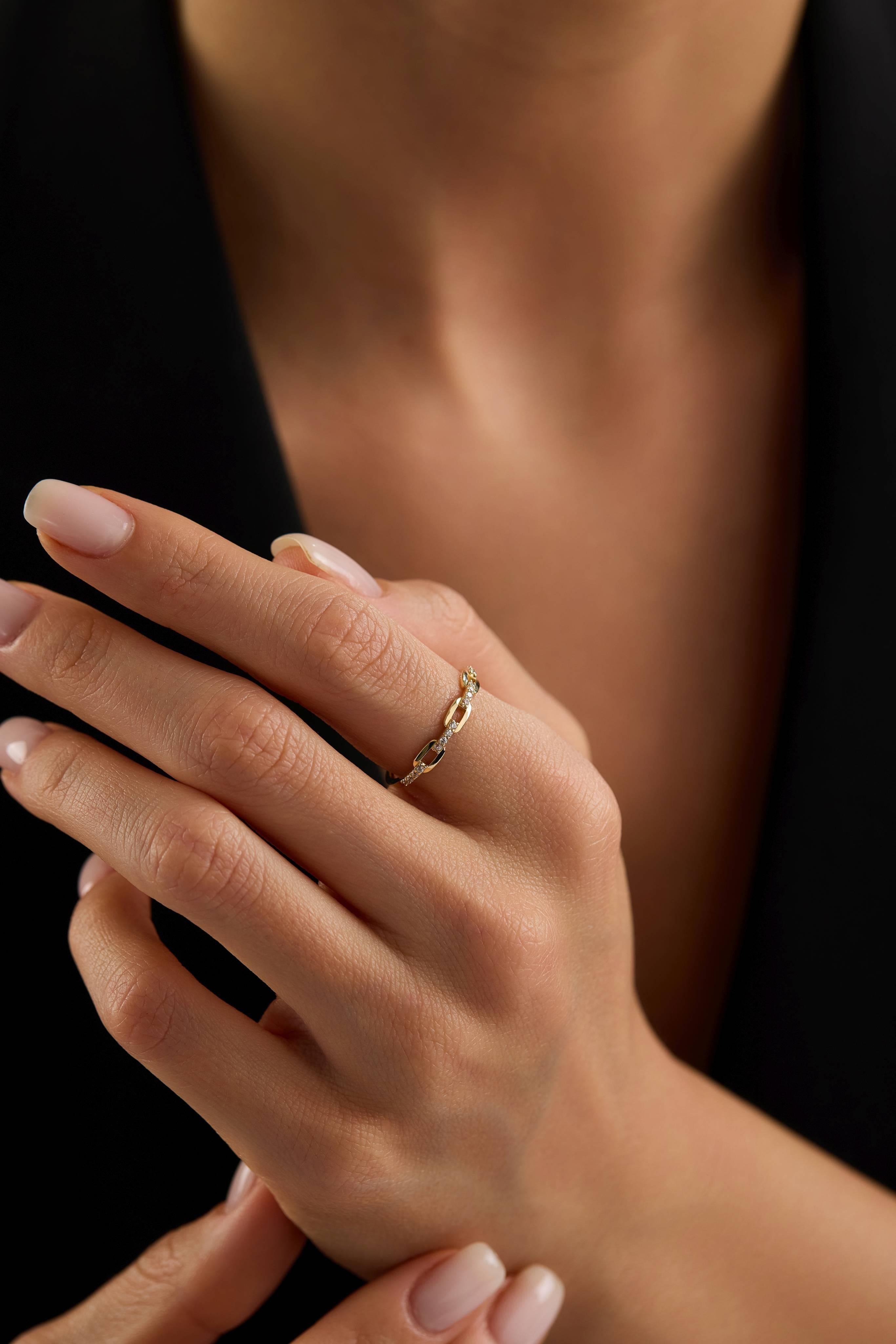 14 Ayar Zincir Taşlı Altın Yüzük (Renk Seçenekleriyle)