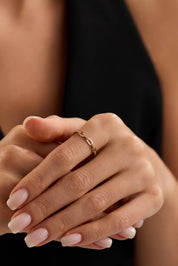 14 Ayar Zincir Taşlı Altın Yüzük (Renk Seçenekleriyle)