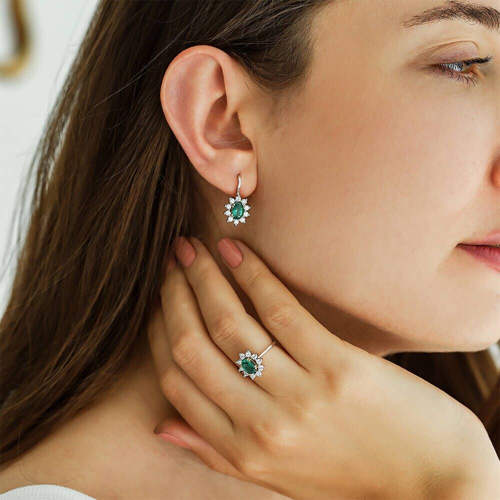 2.36 CT Zümrüt ve Pırlanta Taşlı Anturaj Beyaz Altın Küpe