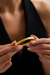 22 Ayar Antik Renkli Taşlı Altın Kelepçe