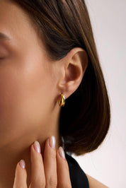 22 Ayar Desenli Altın Küpe