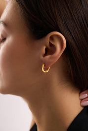 22 Ayar Desenli Altın Küpe