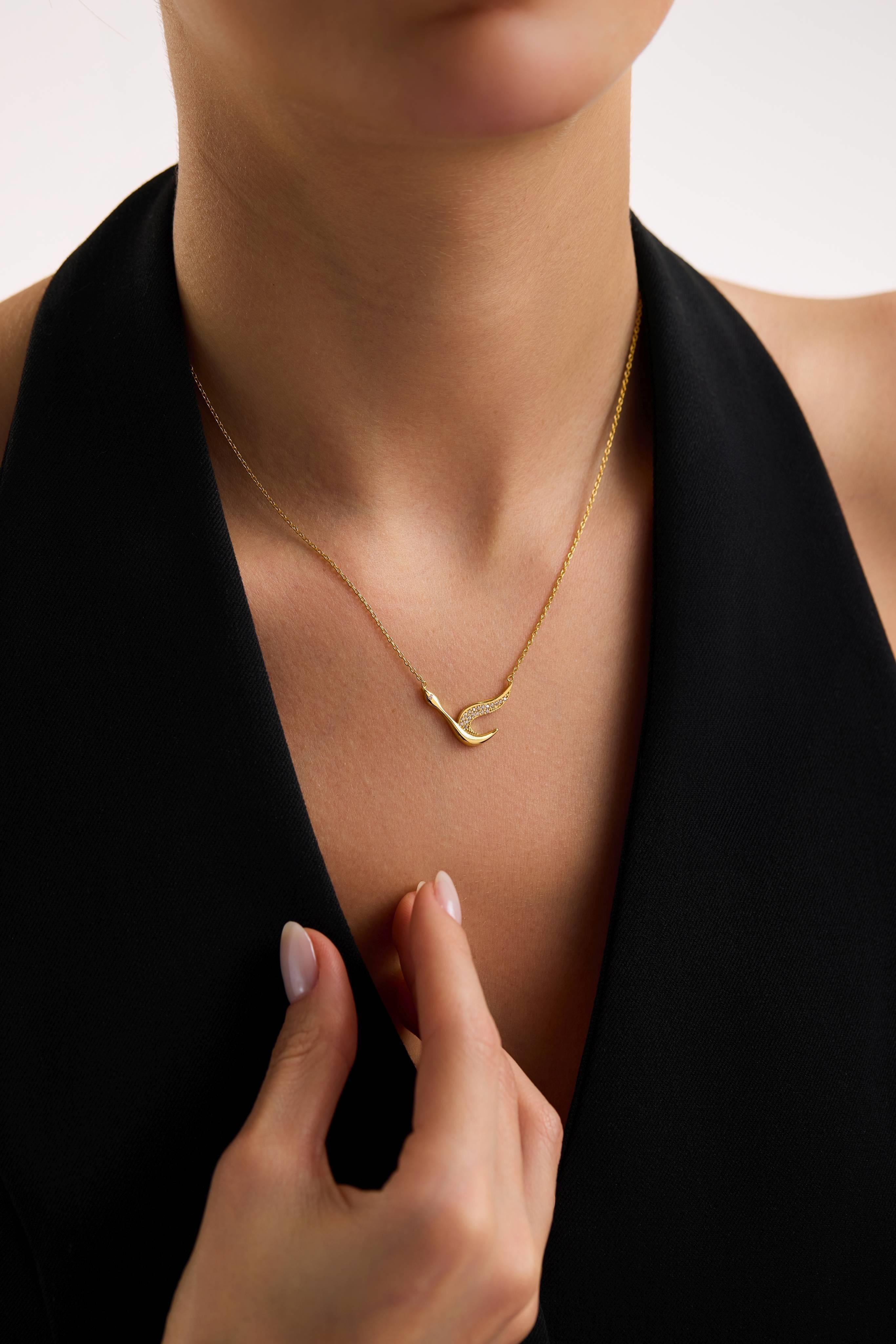 22 Ayar Kuğu Altın Kolye