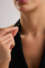 22 Ayar Lotus Altın Kolye