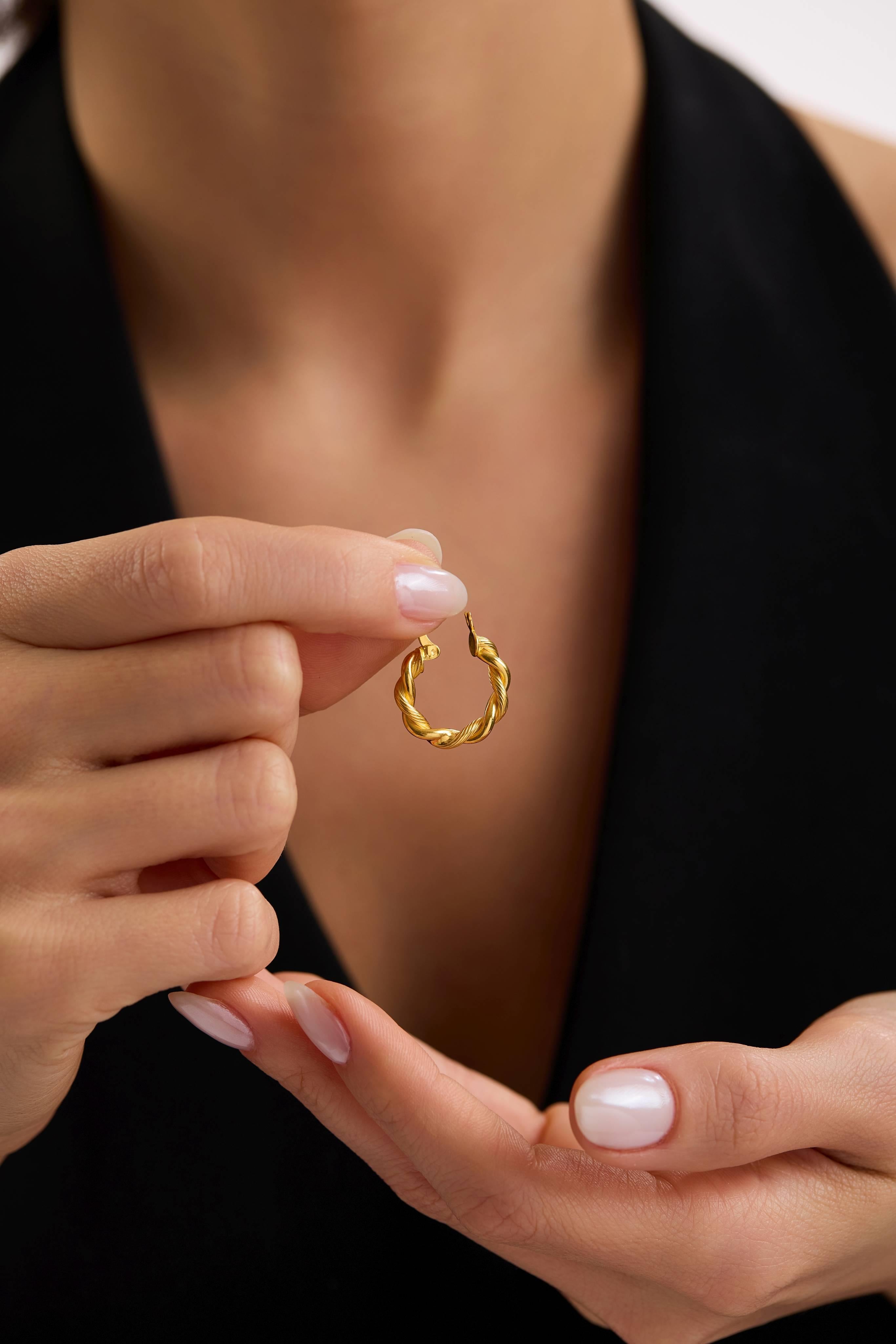 22 Ayar Sarmal Altın Küpe