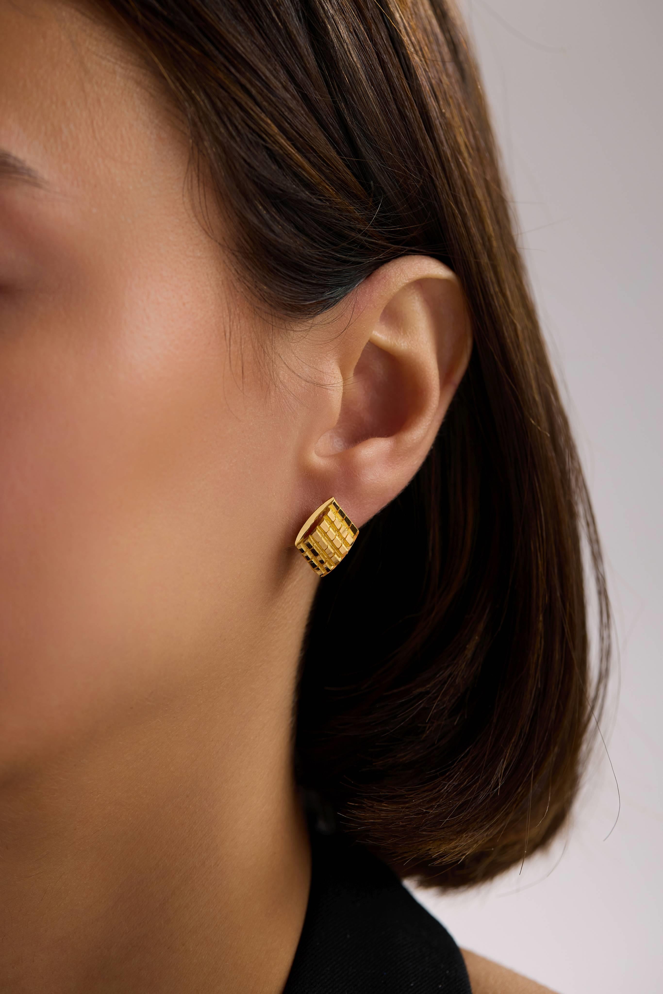 22 Ayar Tasarım Altın Küpe