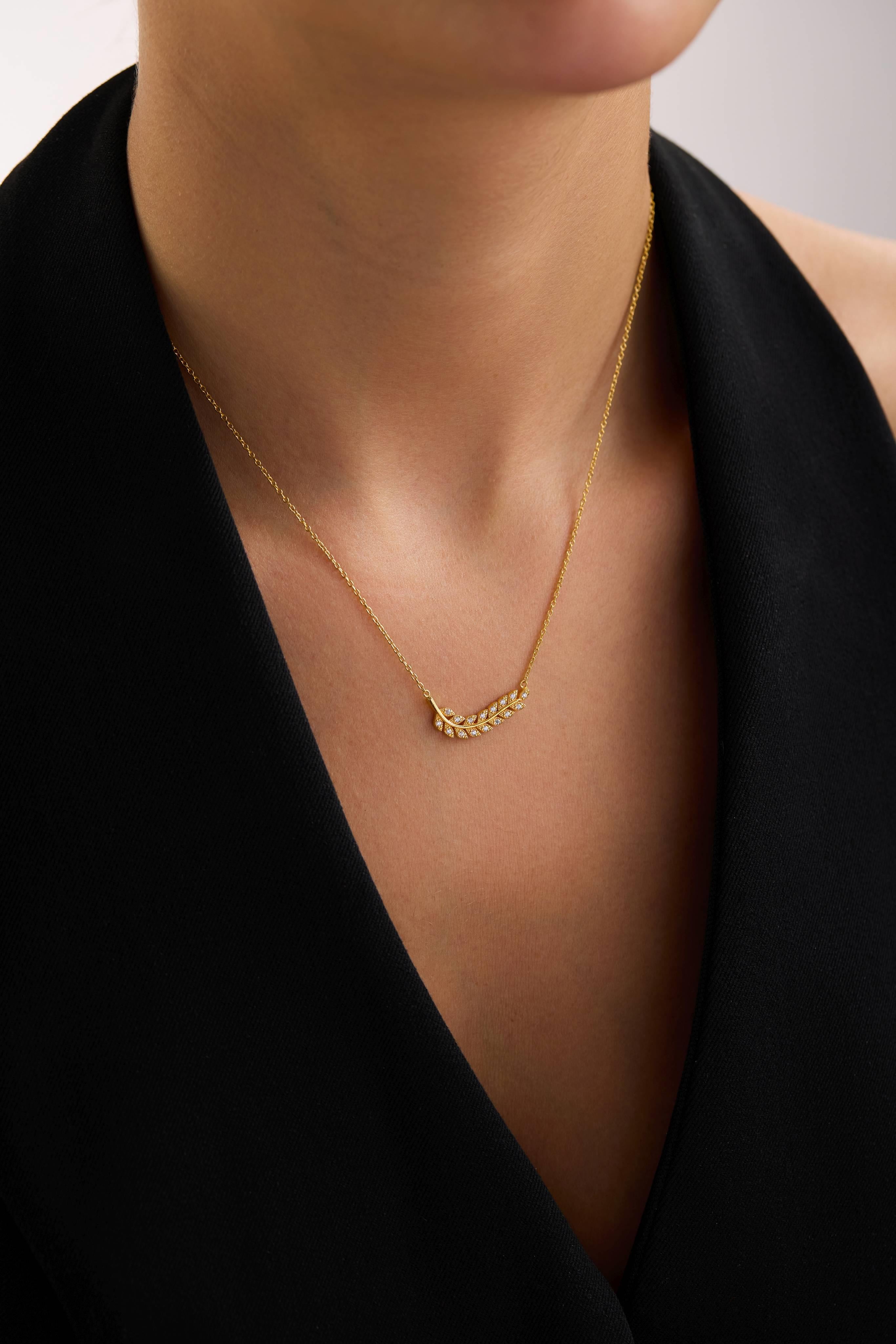 22 Ayar Taşlı Yaprak Altın Kolye