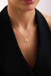 22 Ayar Taşlı Yonca Altın Kolye