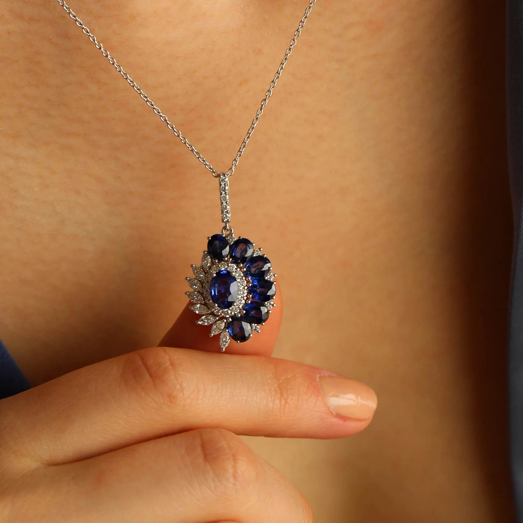 4-24-ct-safir-ve-pirlanta-tasli-beyaz-altin-kolye-176646.jpg