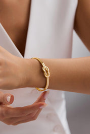 8 Ayar Sarmal Altın Kelepçe