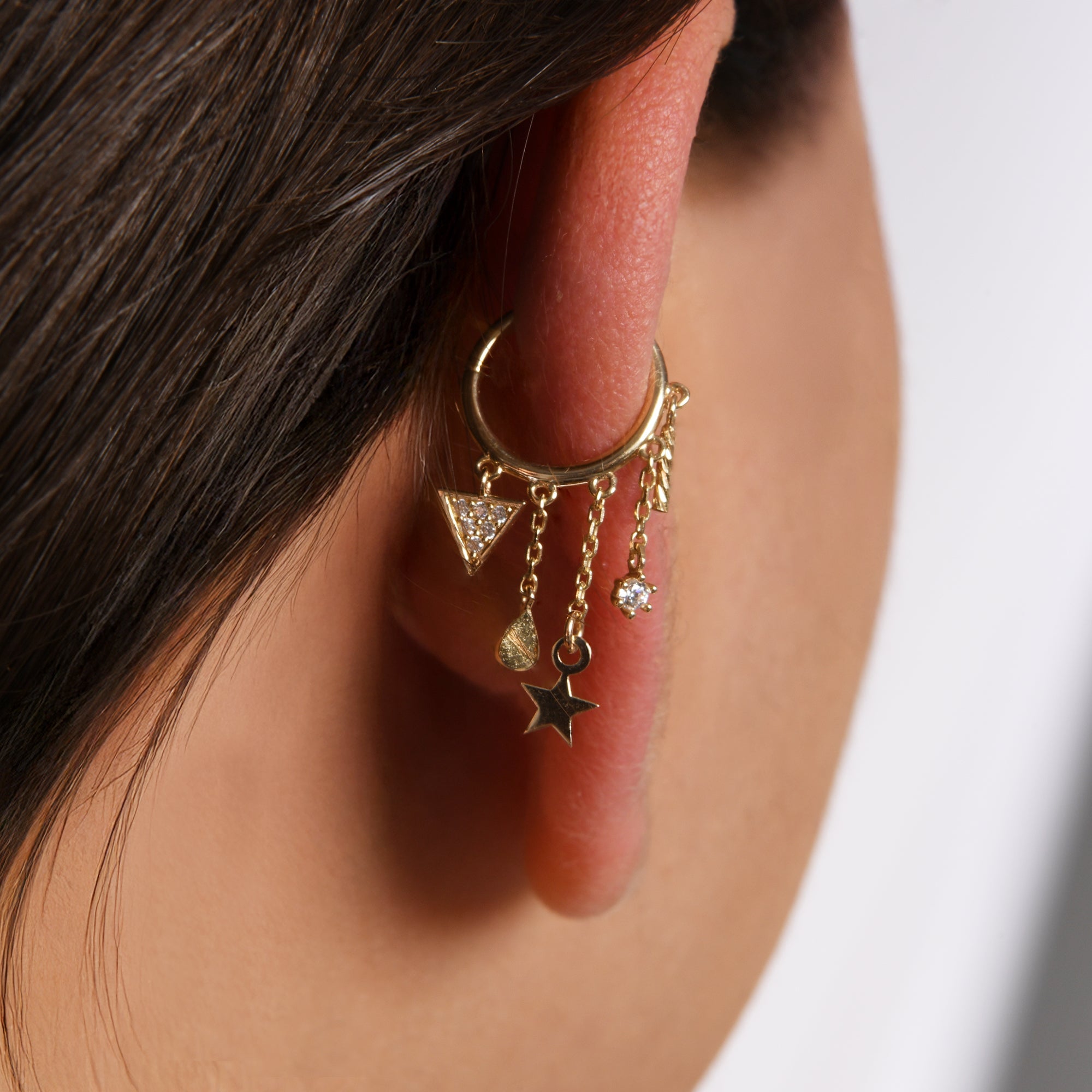 Halka Sallantılı Piercing