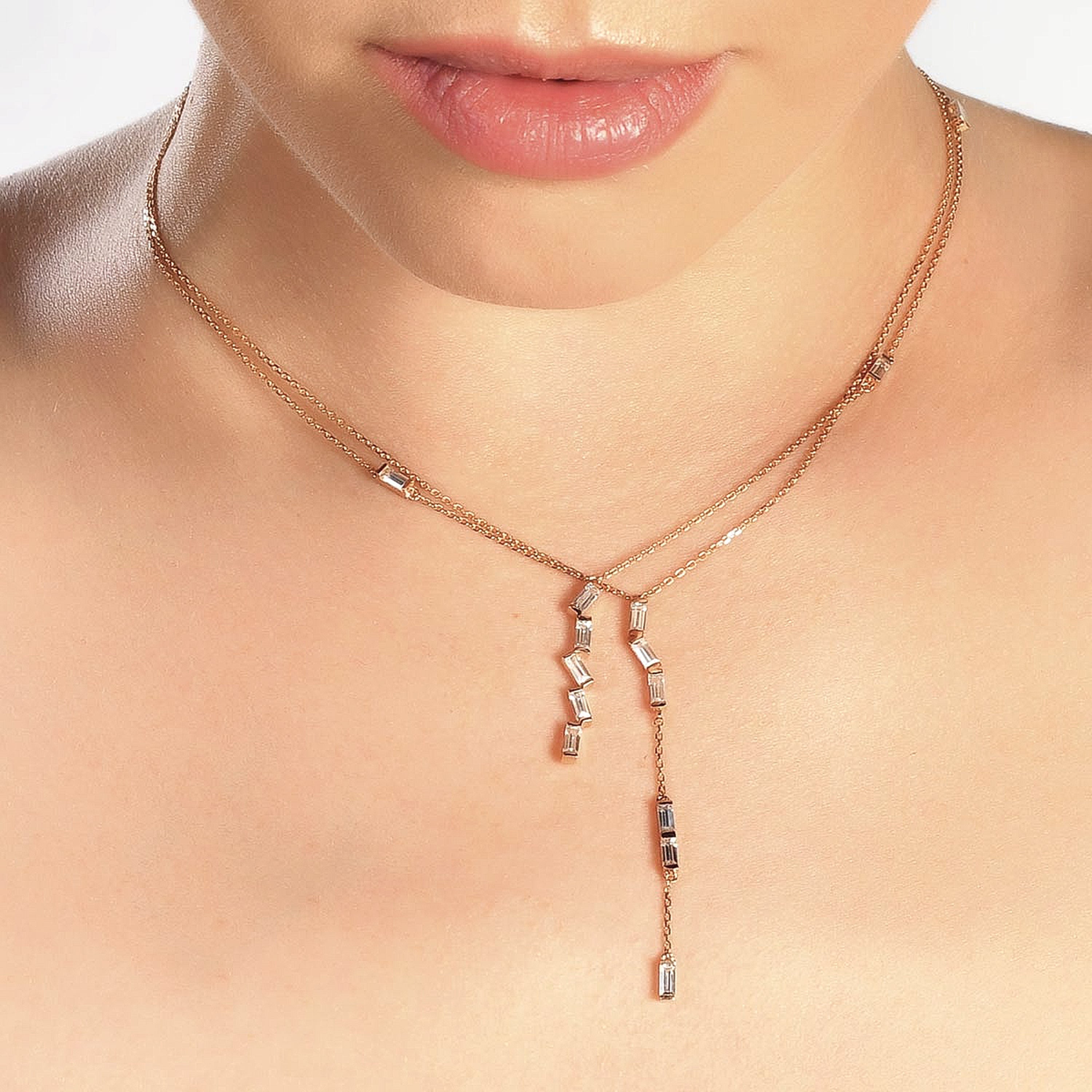 Bagetto Zigzag Taşlı Altın Kolye