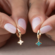 Cabaret Sallantılı Çiçekli Mineli Tek Altın Halka Küpe