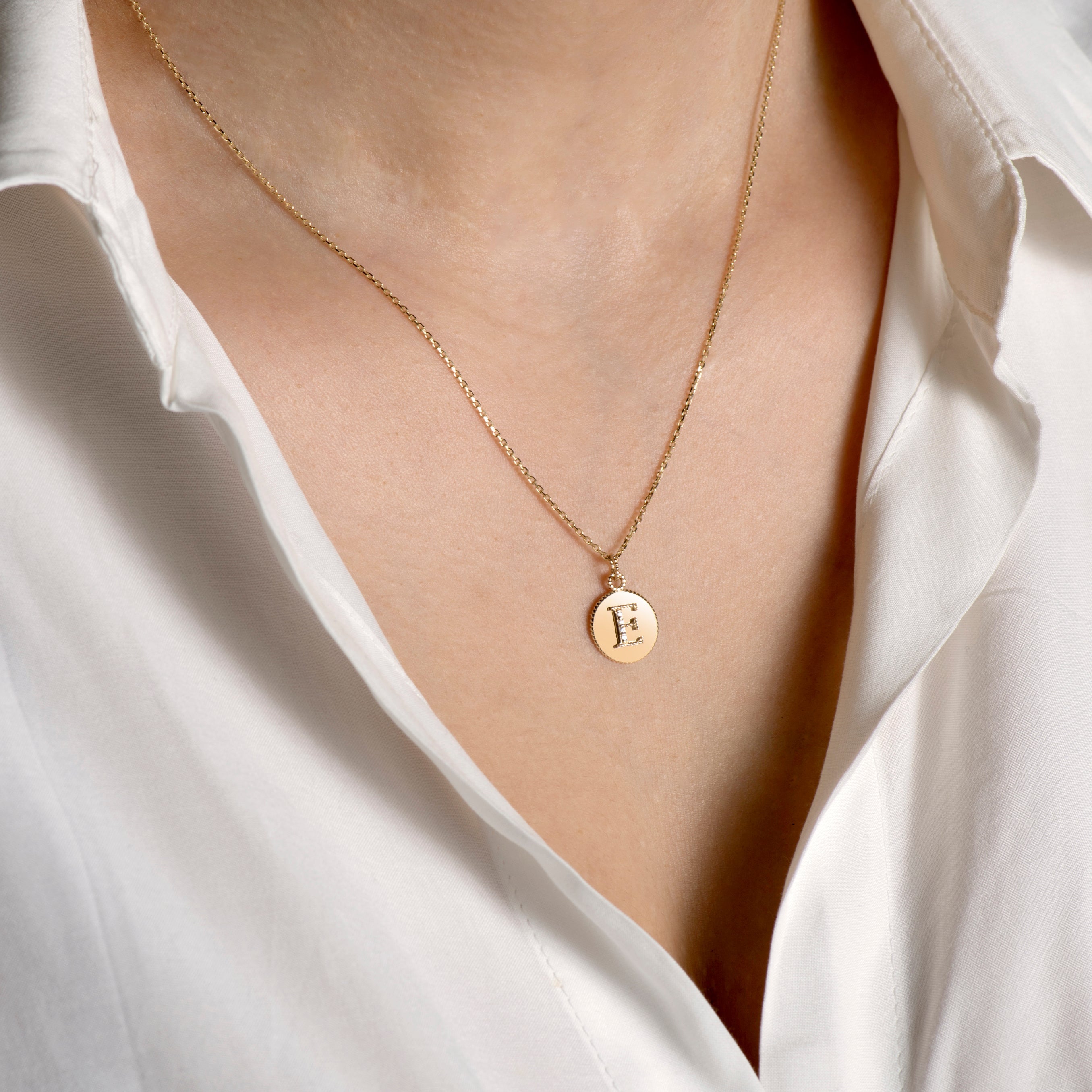 Letters Vintage Harf Altın Charm